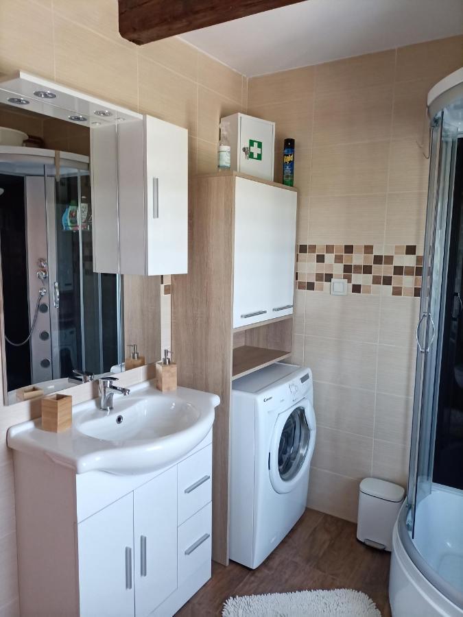 Appartamento Kuca Za Odmor Braco Donji Zvecaj Esterno foto