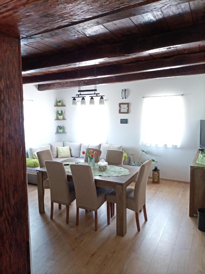 Appartamento Kuca Za Odmor Braco Donji Zvecaj Esterno foto