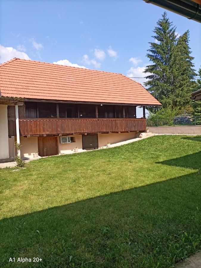 Appartamento Kuca Za Odmor Braco Donji Zvecaj Esterno foto
